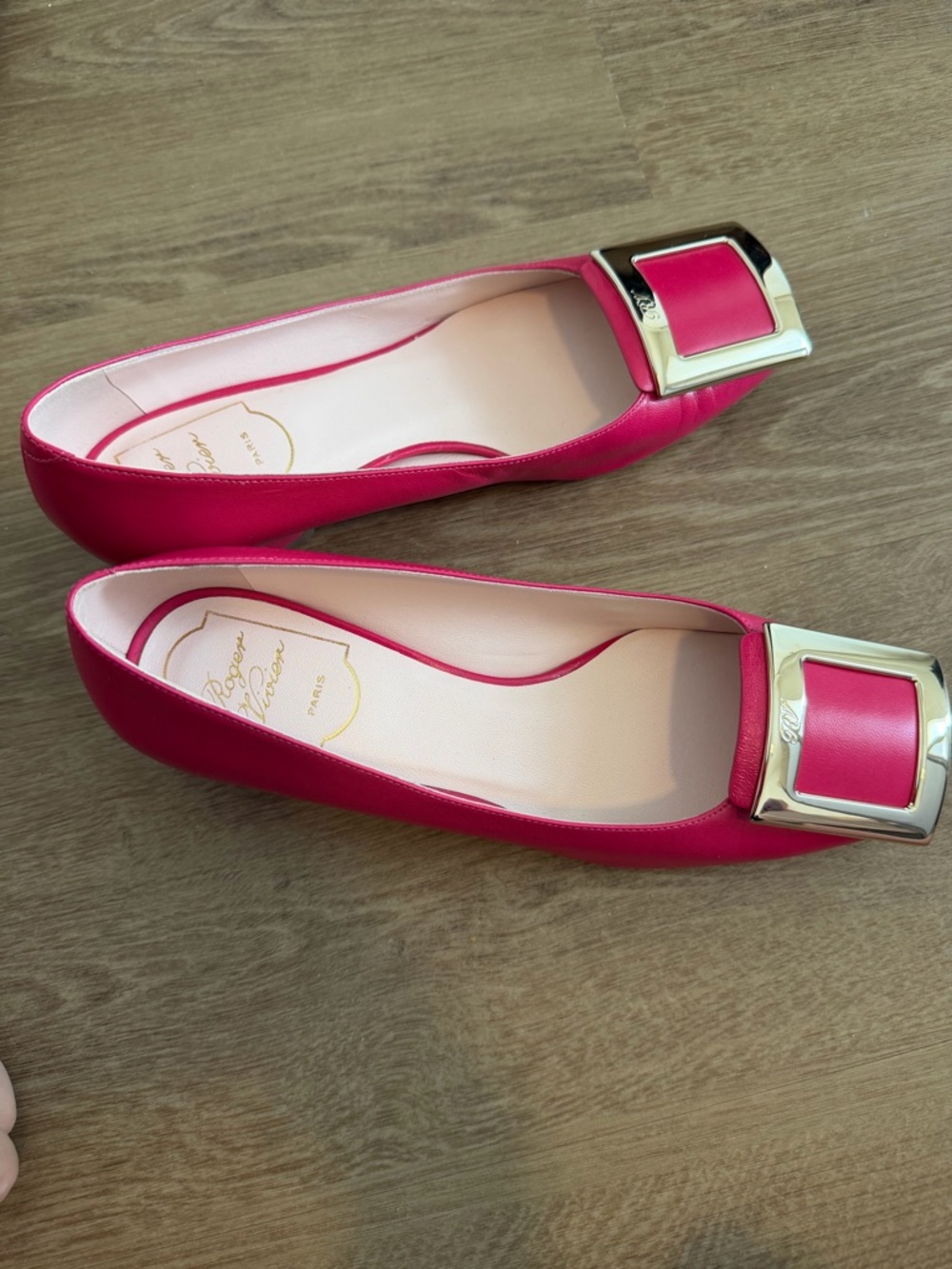 Roger Vivier Hot Pink Leather Square-Buckle Flats - Picture 2 of 6